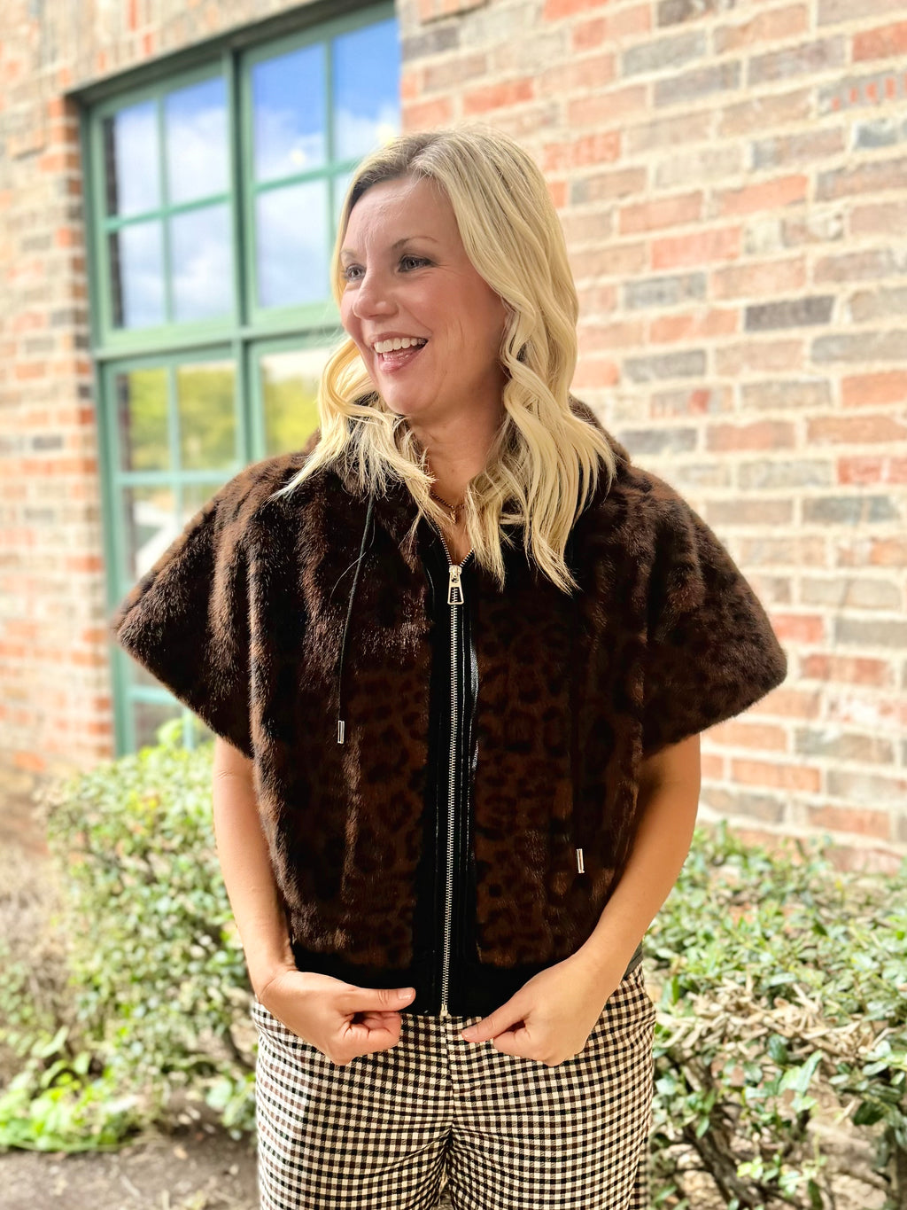 W1022 faux fir leather trim leopard/DC