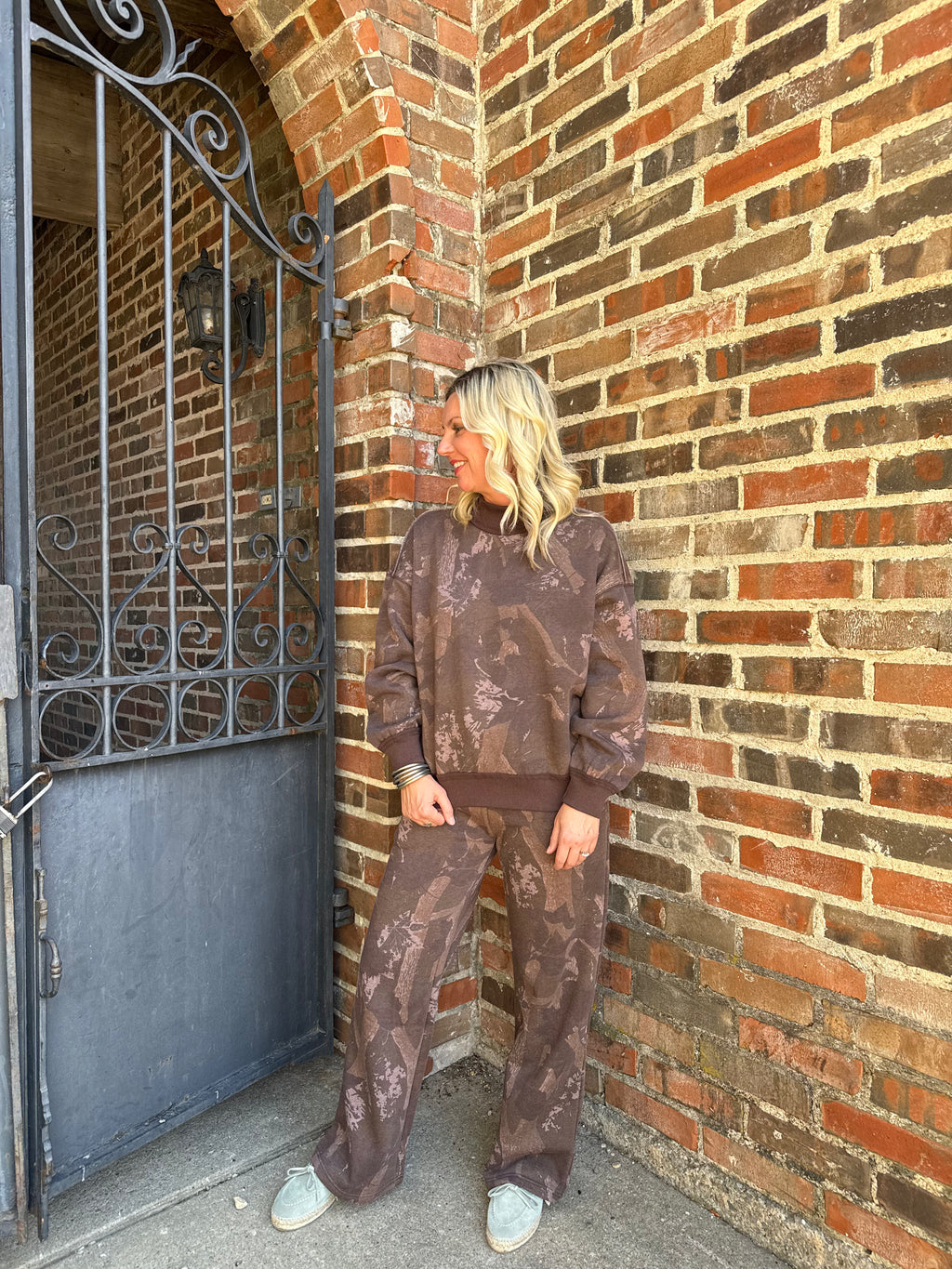 W953 Brown Camo Fleece Mockneck/VH