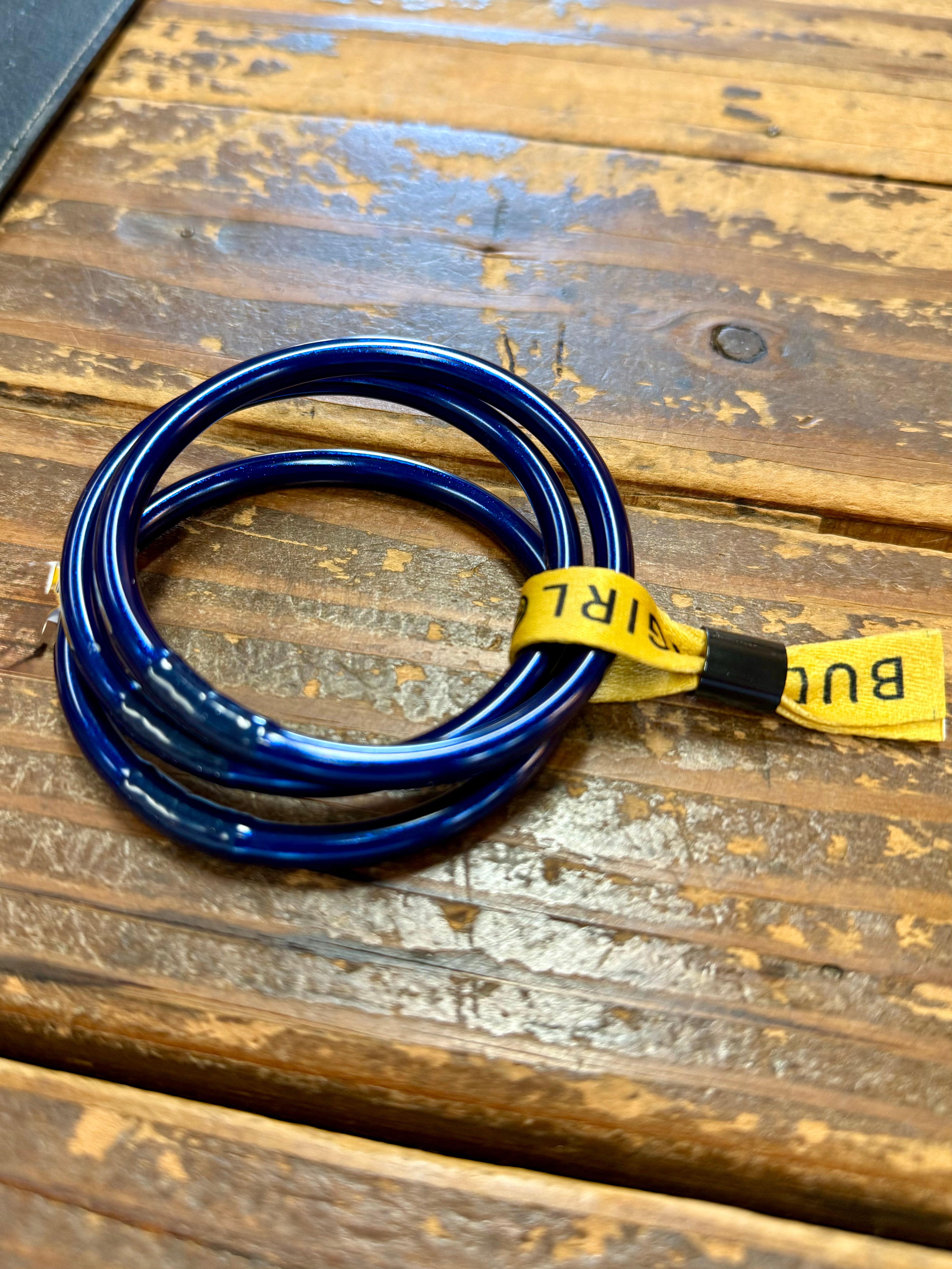 J904 midnight all weather bangle/Bud