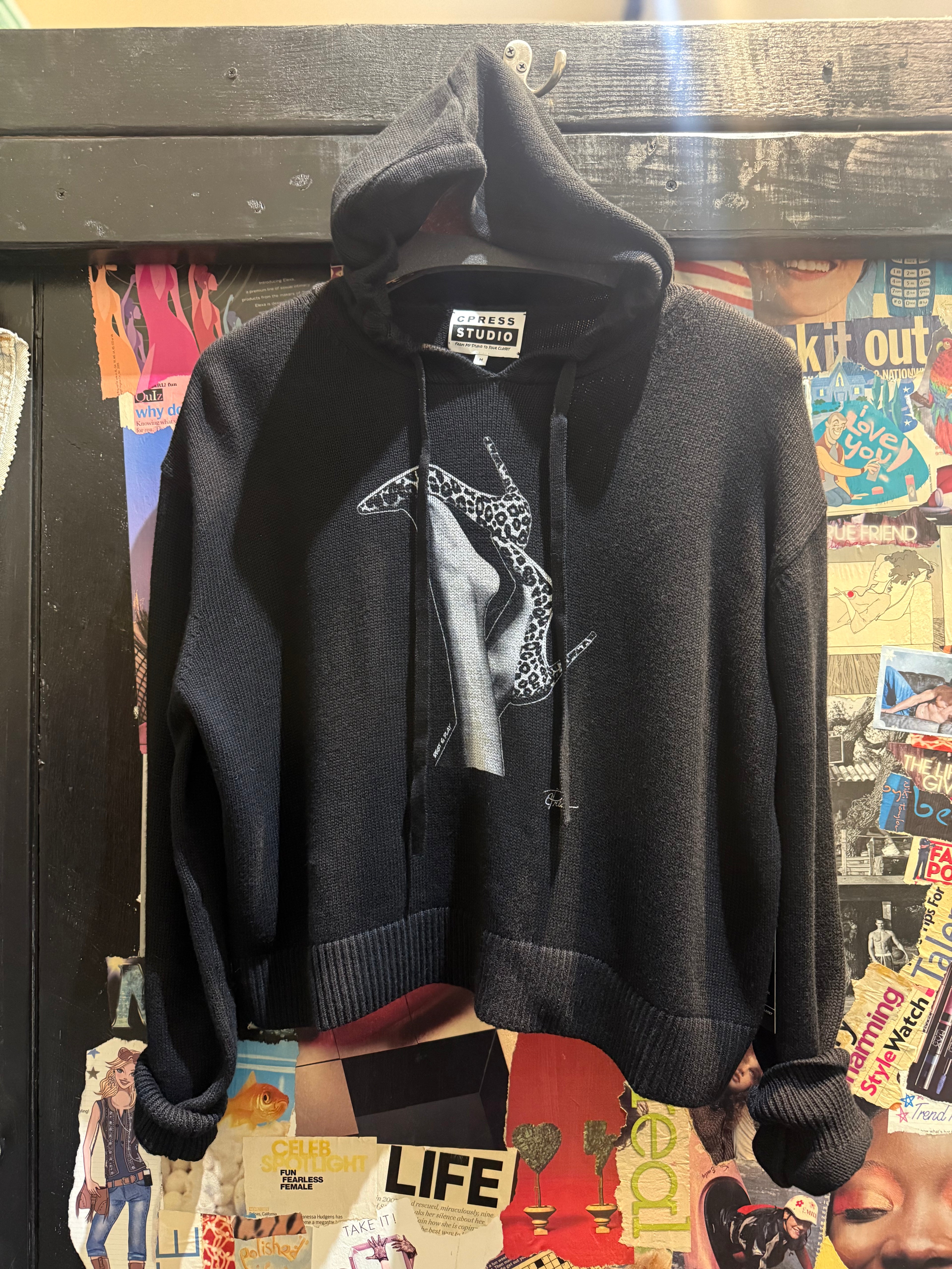 W973 Rest and Play hoodie sweater/CP